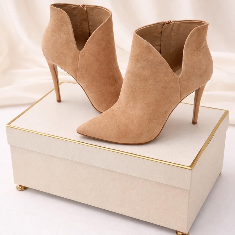 Steve Madden Tan Suede Pointed Toe Ankle Booties Stiletto Heel Size 9 - Picture 1 of 16
